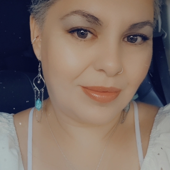 Meet your posher - Picture 1 of 4